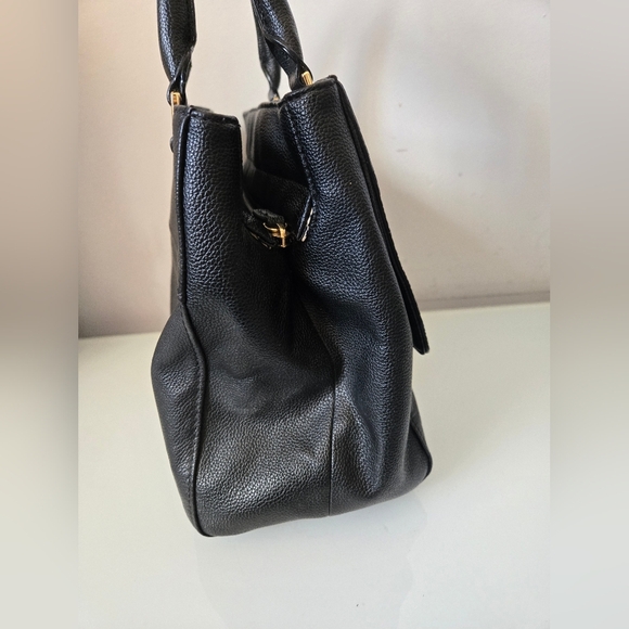 Tignanello Black Leather Multi Pocket Handbag - Picture 7 of 15